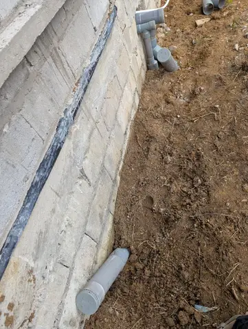 Évacuations PVC et regards — 1
