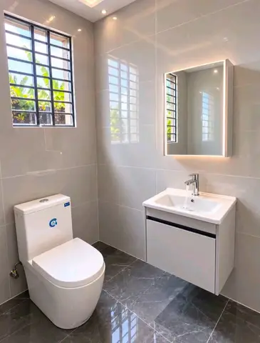Bathroom with LED mirror and rain shower — 8